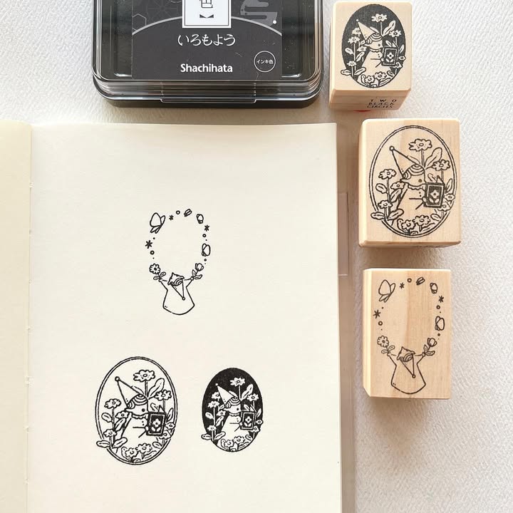[Pre-order] 'TWO BLACK CIRCLES 2022 Vol.1' Dance of Flowers and Butterflies Stamp