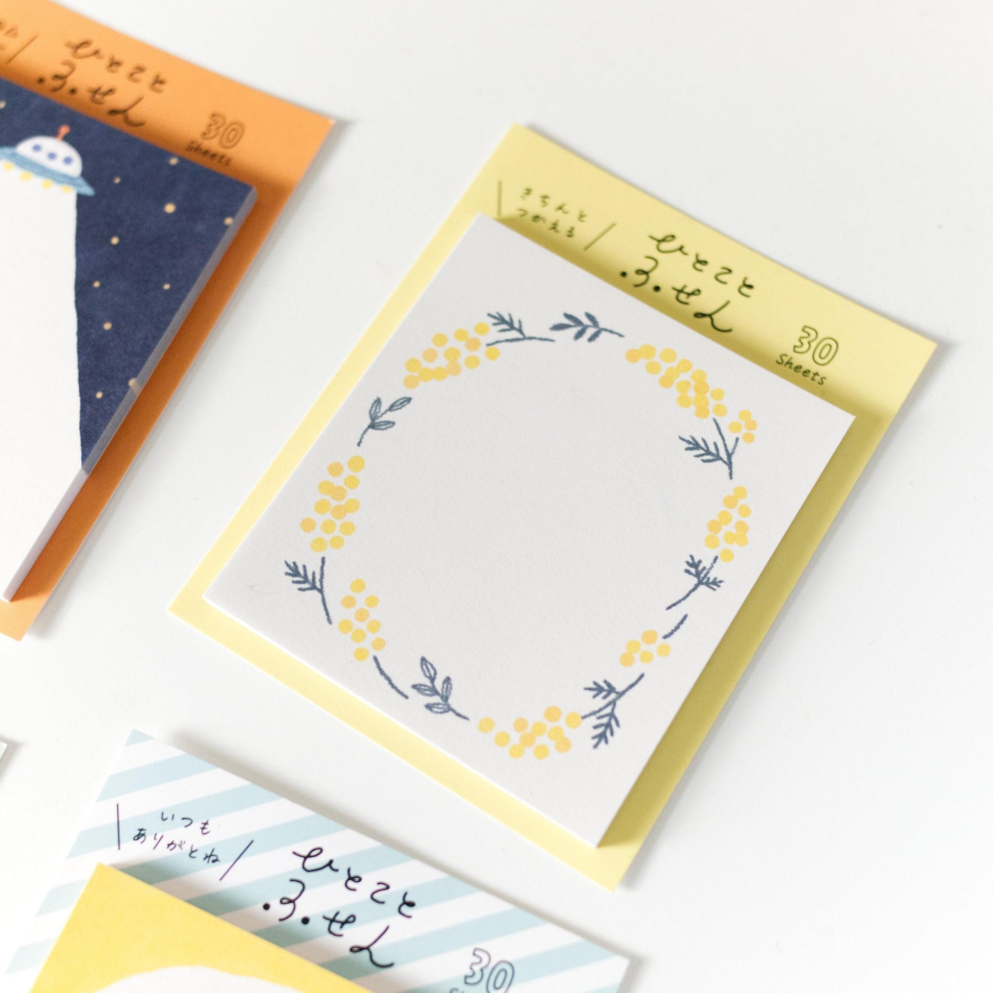 Sticky memo - Mimosa flower wreath by Furukawashiko (30 sheets, christmas gift)