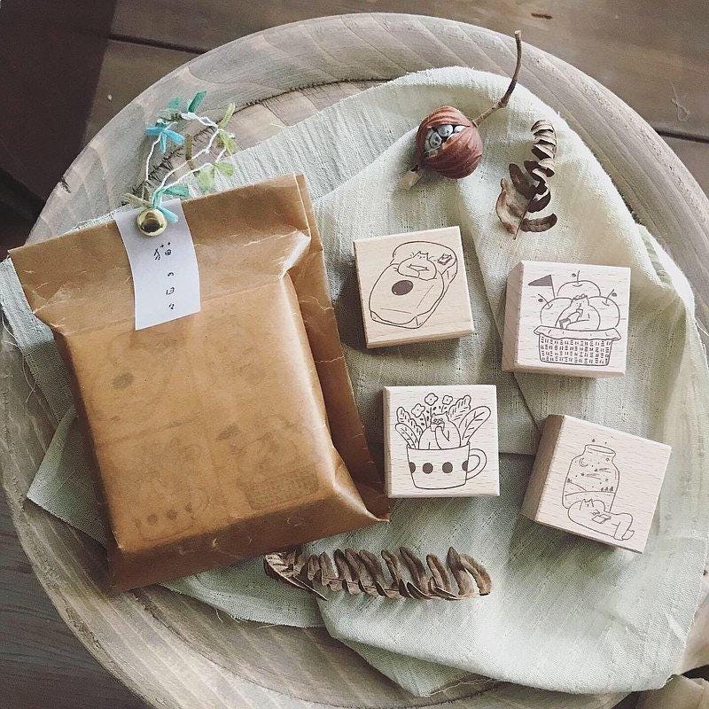 A day of cats - Wooden Stamp Set by Avocado Mori (Christmas gift)